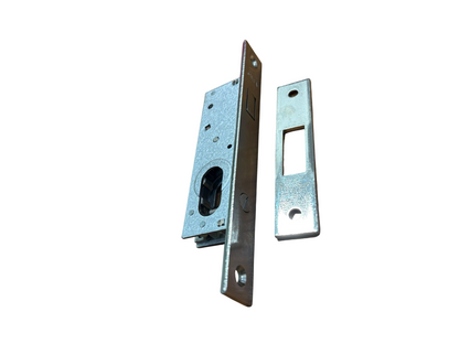 CISA Serratura ad infilare per montanti catenaccio a gancio entrata 16 mm.