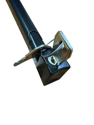 Master Paletto ad appoggio esterno altezza 455 mm con cilindro di sicurezza Colore Nero Opaco