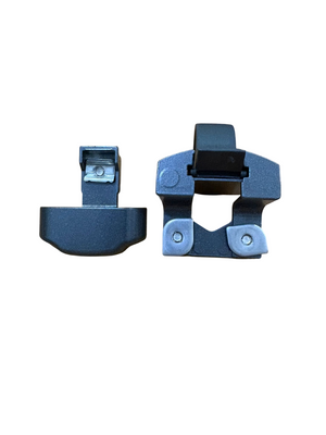 MASTER Cricchetto in zama RING con corpo e riscontro in zama, corpo mobile in nylon versione ad aggancio con piastrine per telai complanare interno colore Grigio Gotico RAL G9420