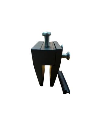 COMPAS SUPPORTO DESTRO A PINZA 70 mm. INCLINATO 30° PER VETRI DA 8 mm. - FINITURA ALLUMINIO ESTRUSO COLORE NERO OSSIDATO