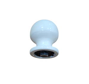 SAGUATTI Pomolo in alluminio verniciato colore BIANCO ral 1013 Ø 50 mm. Dotato di sistema di fissaggio brevettato con base in nylon a ghiera dentata e vite.