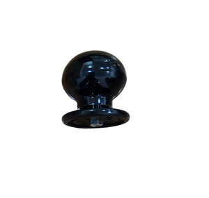 SAGUATTI Pomolo in alluminio verniciato colore NERO Ø 70 mm. Dotato di sistema di fissaggio brevettato con base in nylon a ghiera dentata e vite.