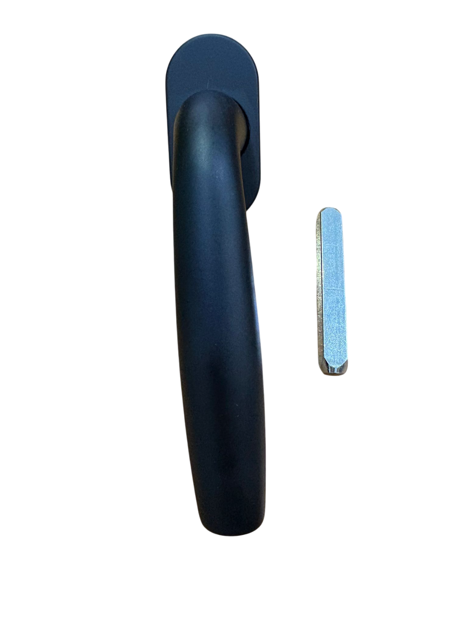 BRIALMA Mezza maniglia rosetta ovale quadri 8 mm. colore nero